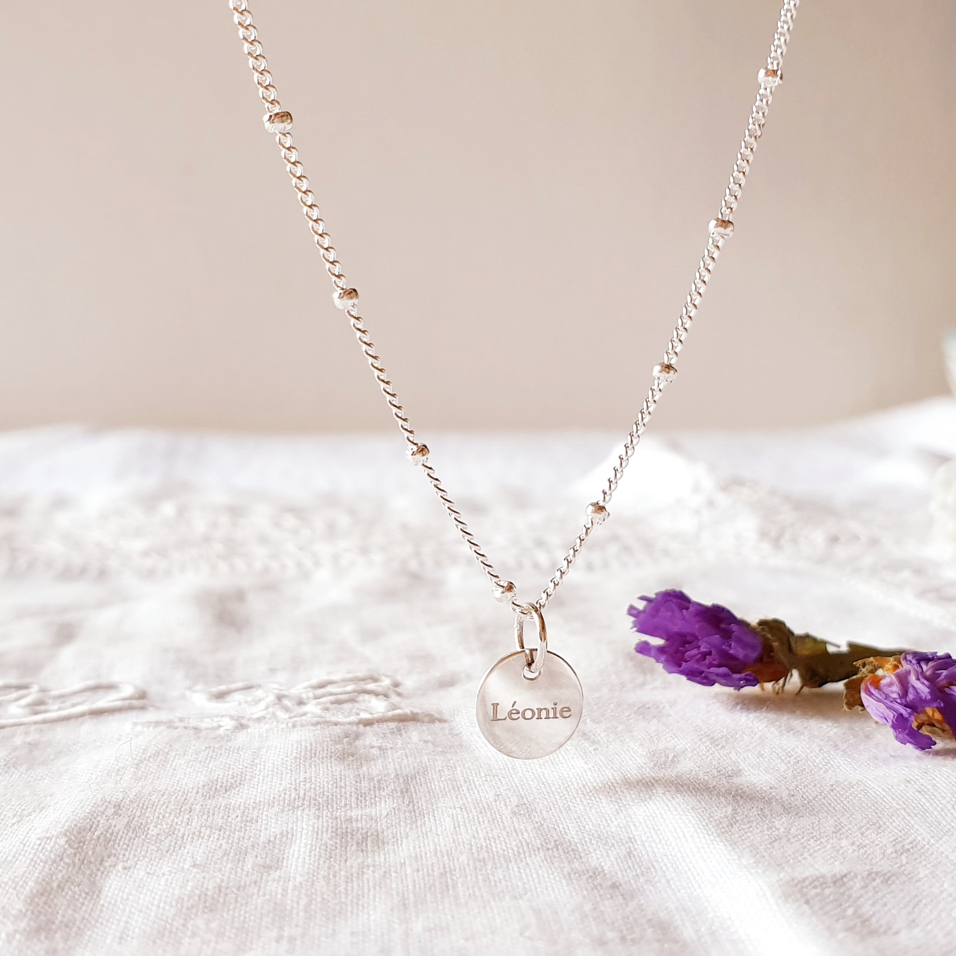 collier-prenom-fille-argent