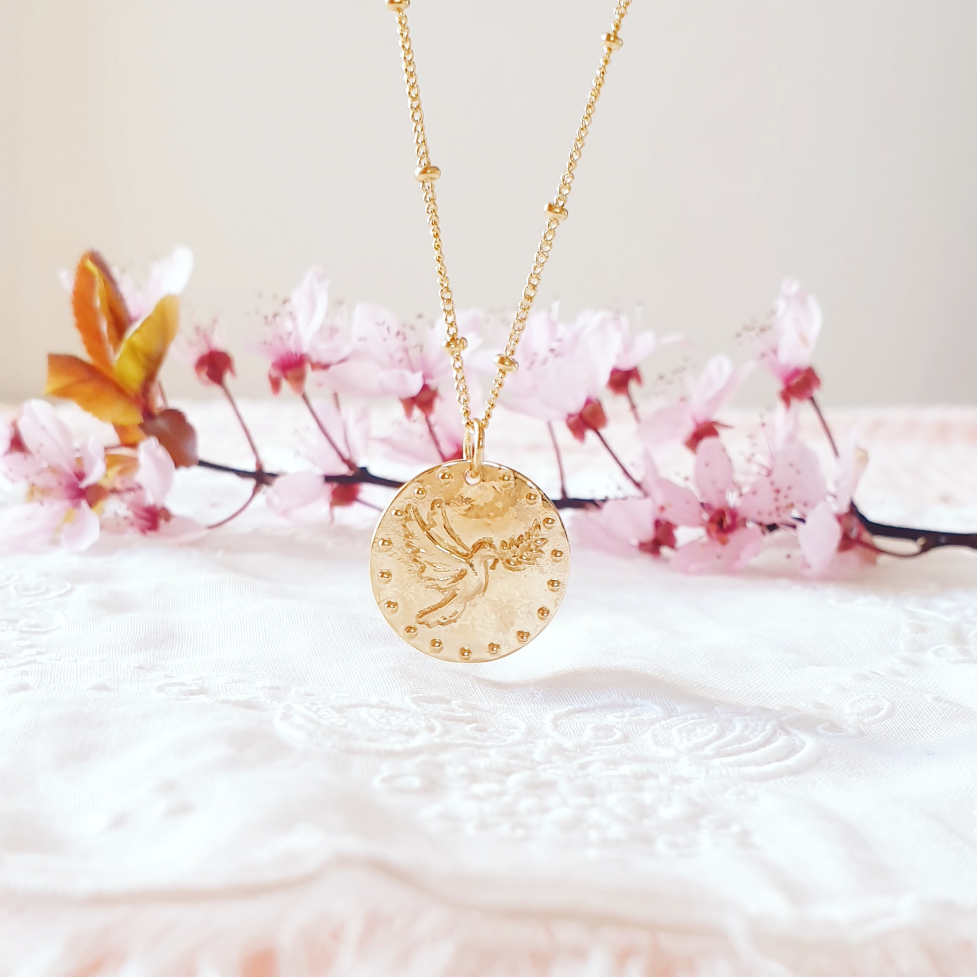medaille-colombe-bijou-personnalise-bapteme-communion