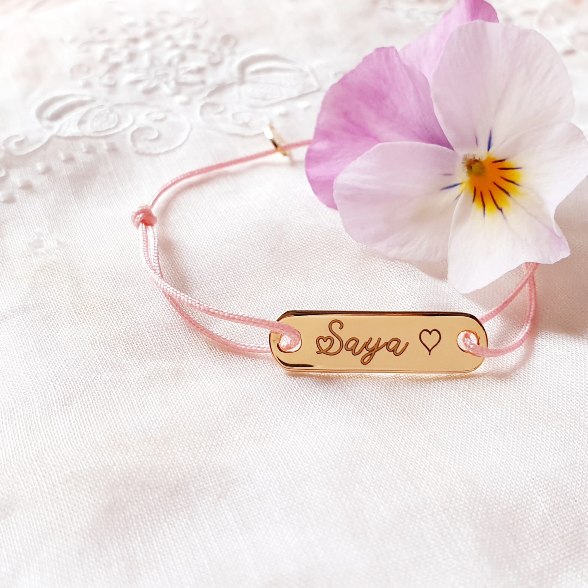 bracelet-personnalisable-gourmette-cordon-cadeau-religieux