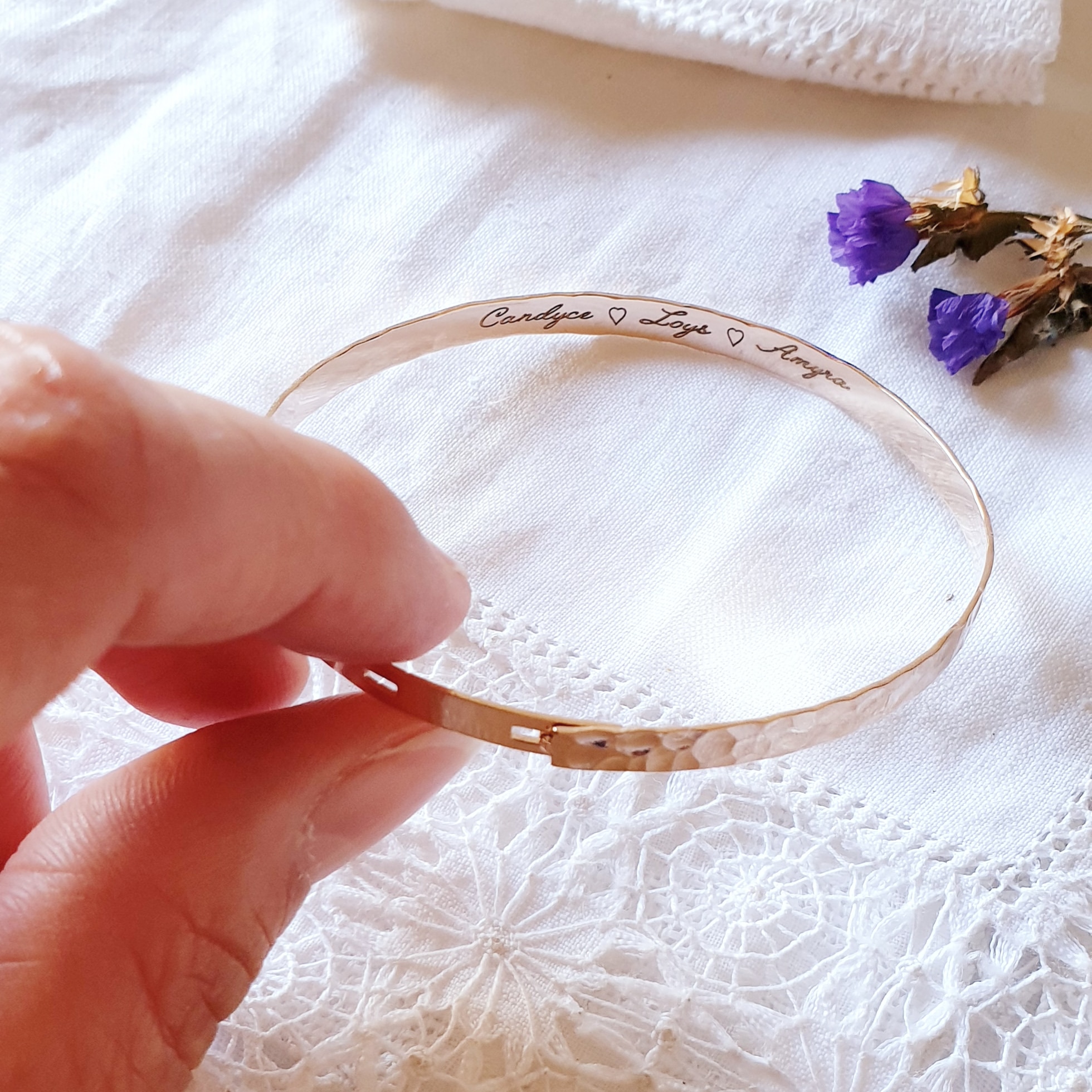 jonc-bracelet-prenoms-martele