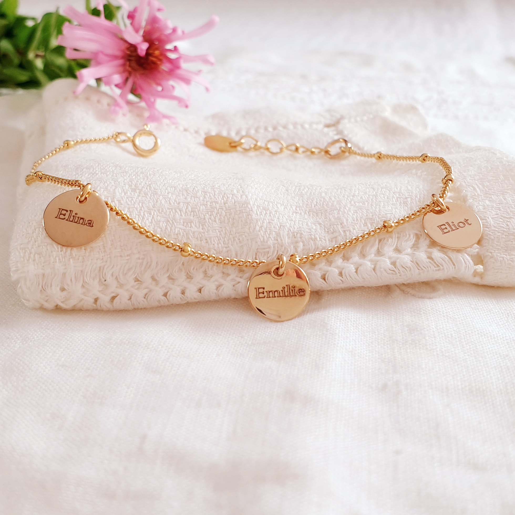 bracelet-medailles-prenom-maman-mamie