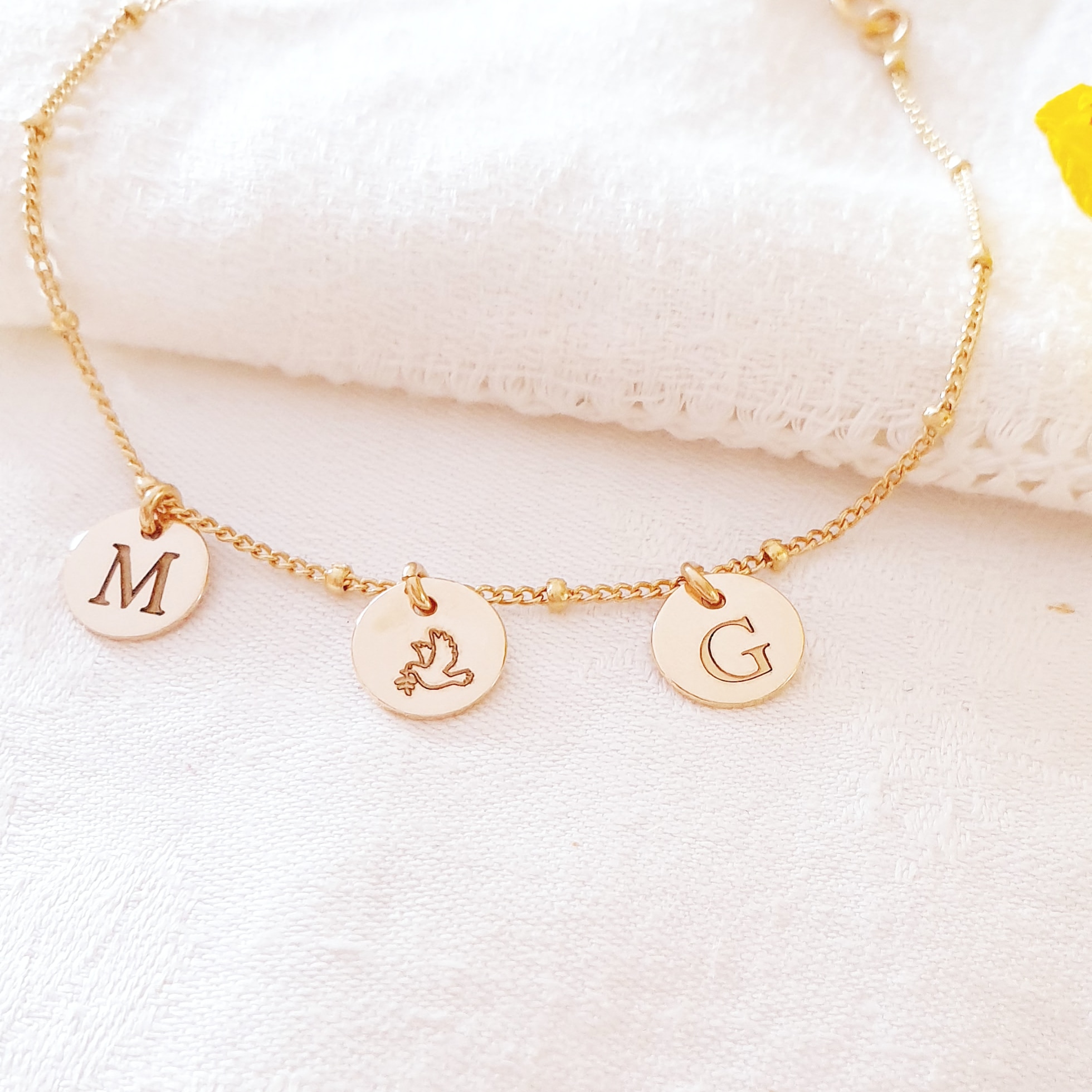 bracelet-medaille-personnalise-colombe