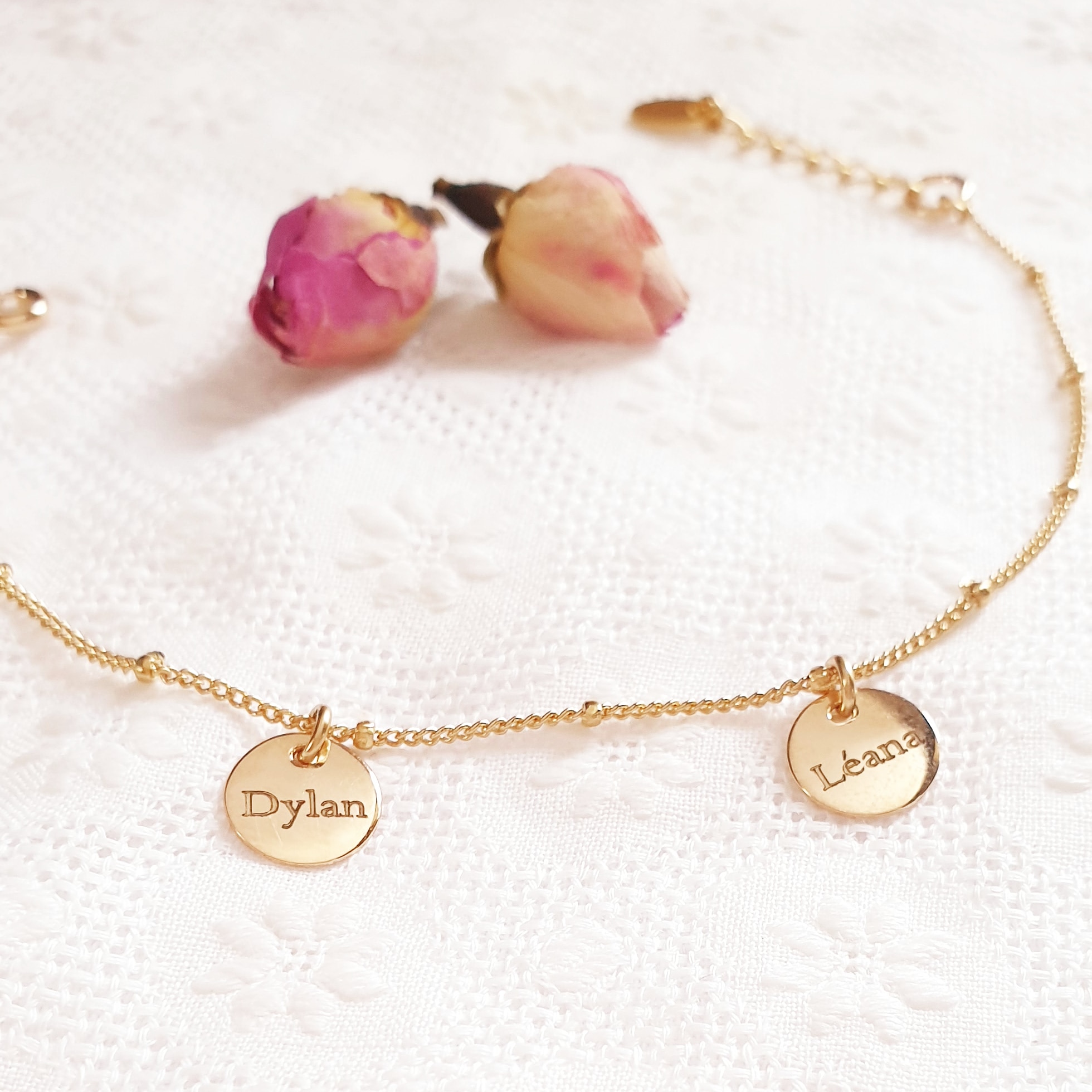 bracelet-medailles-personnalise-femme-prenom