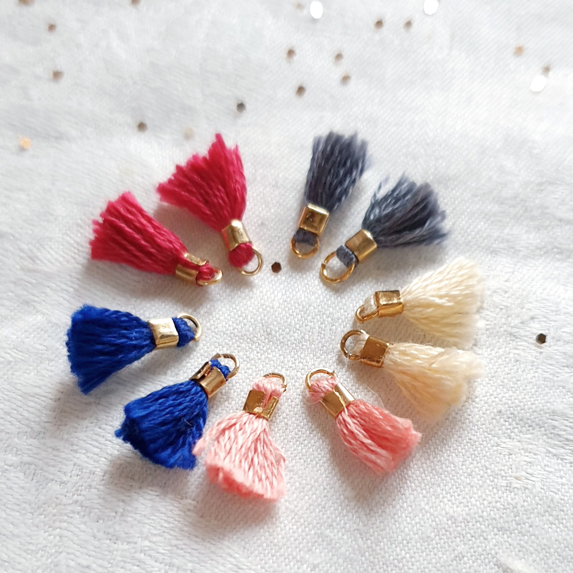 CHARM MINIS POMPONS or
