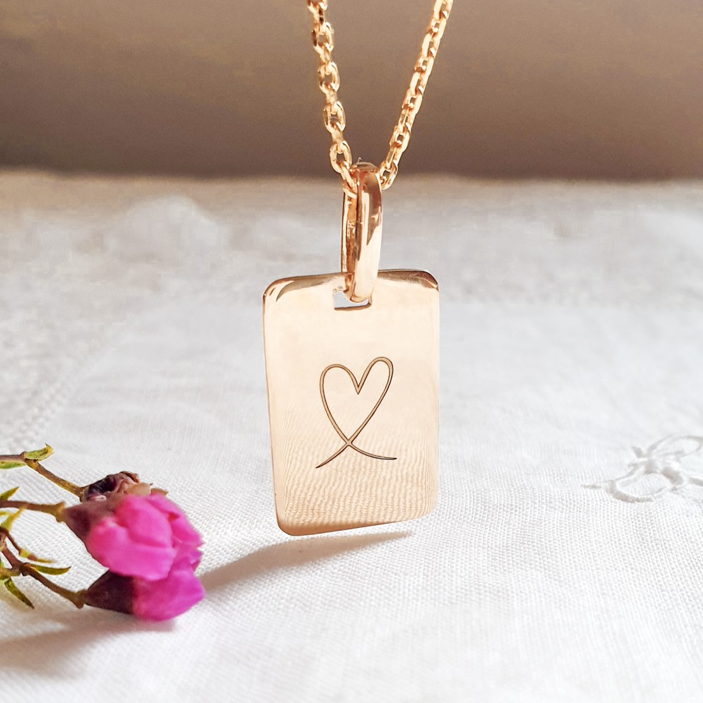 collier-pour-pendentif-femme-grave