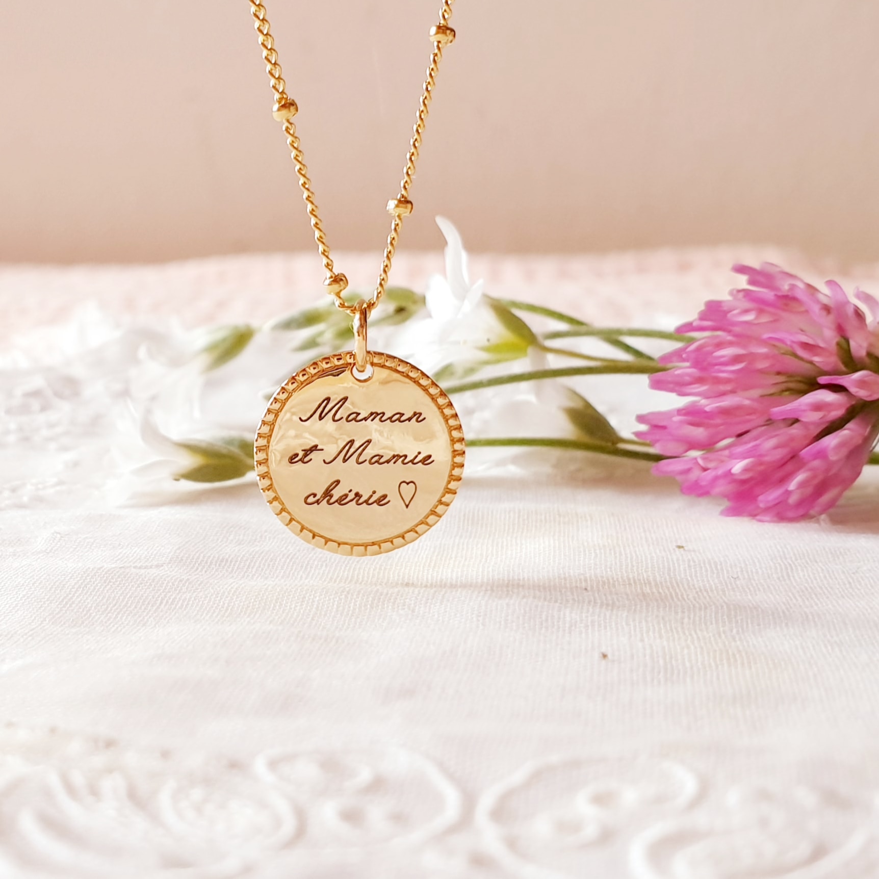 Médaille perlée pour collier personnalisé Or argent Bijou Grand-mère ÉGÉRIE