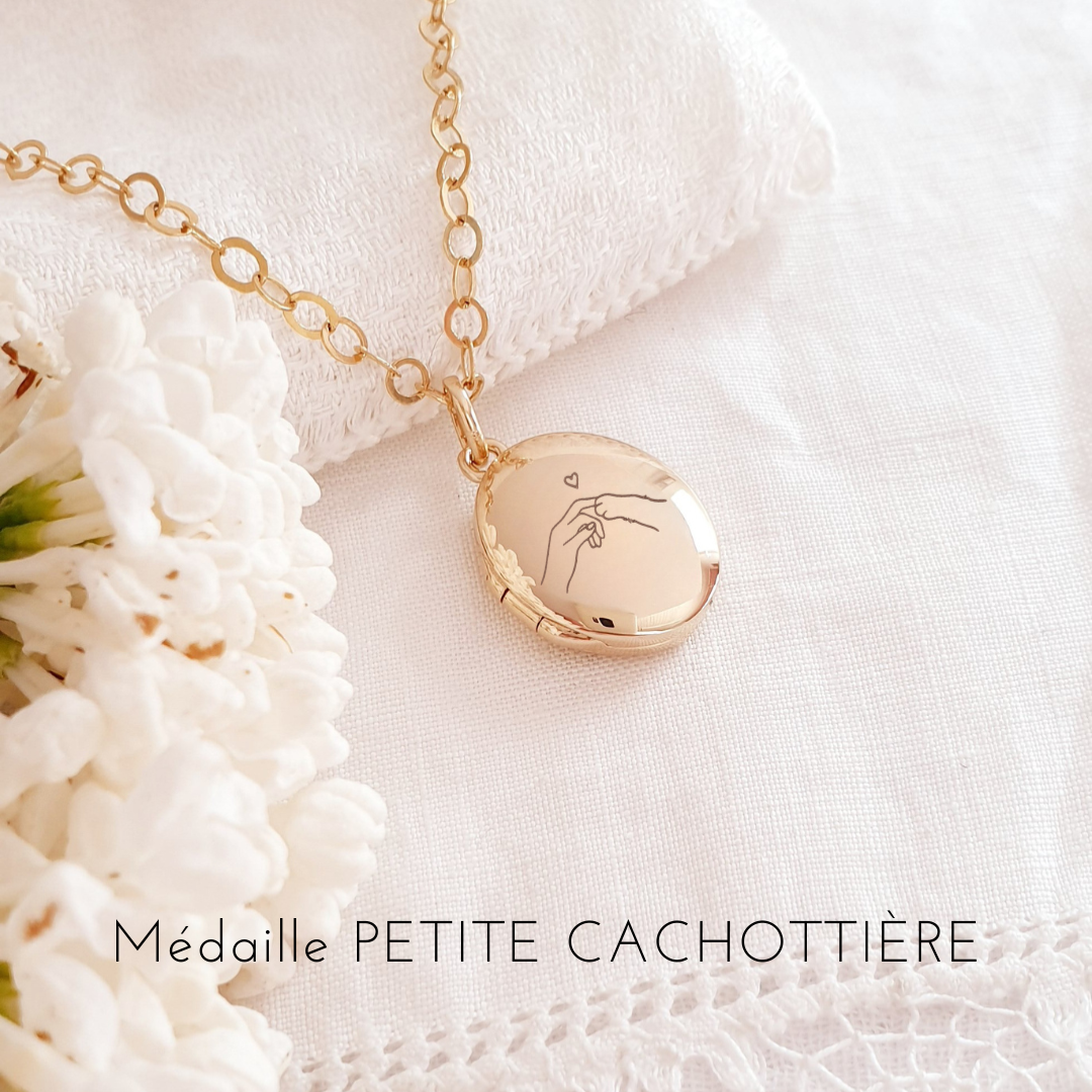 collier-medaillon-or-personnalise