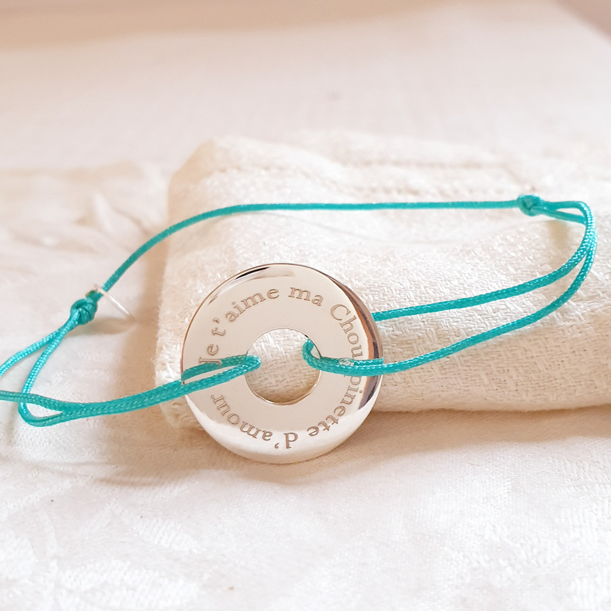 bracelet-cible-personnalise-fille-message