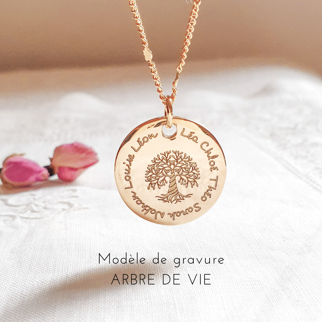 collier-arbre-de-vie-et-prenoms-pour-maman-mamie