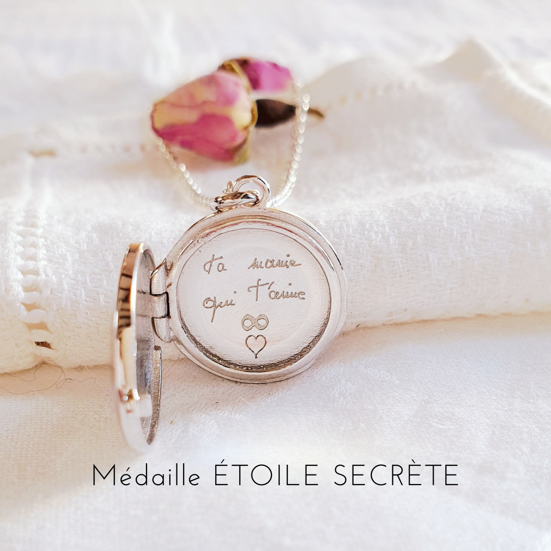 bijou-ecriture-gravee