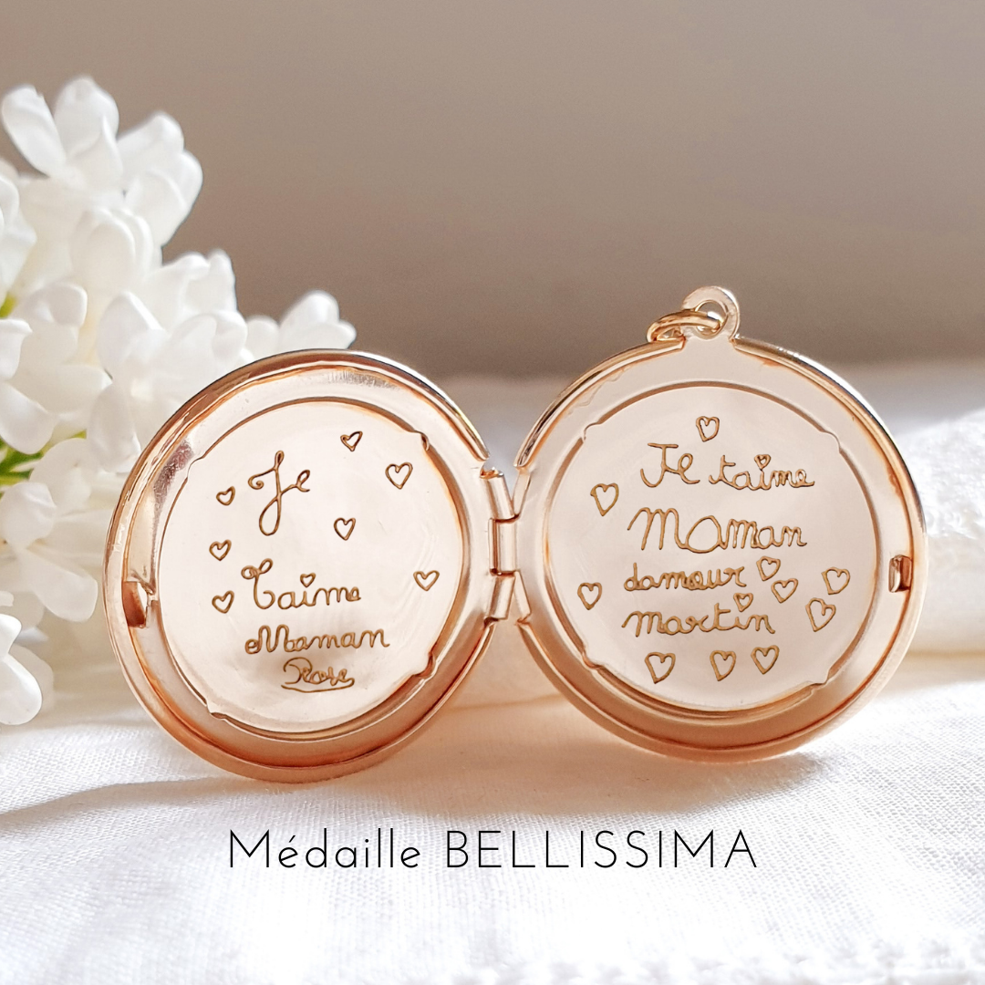 bijou-femme-avec-dessin-enfant-grave