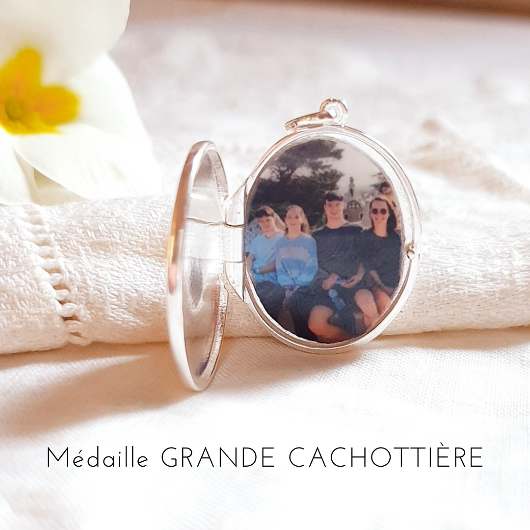 pendentif-medaillon-porte-photo-de-famille