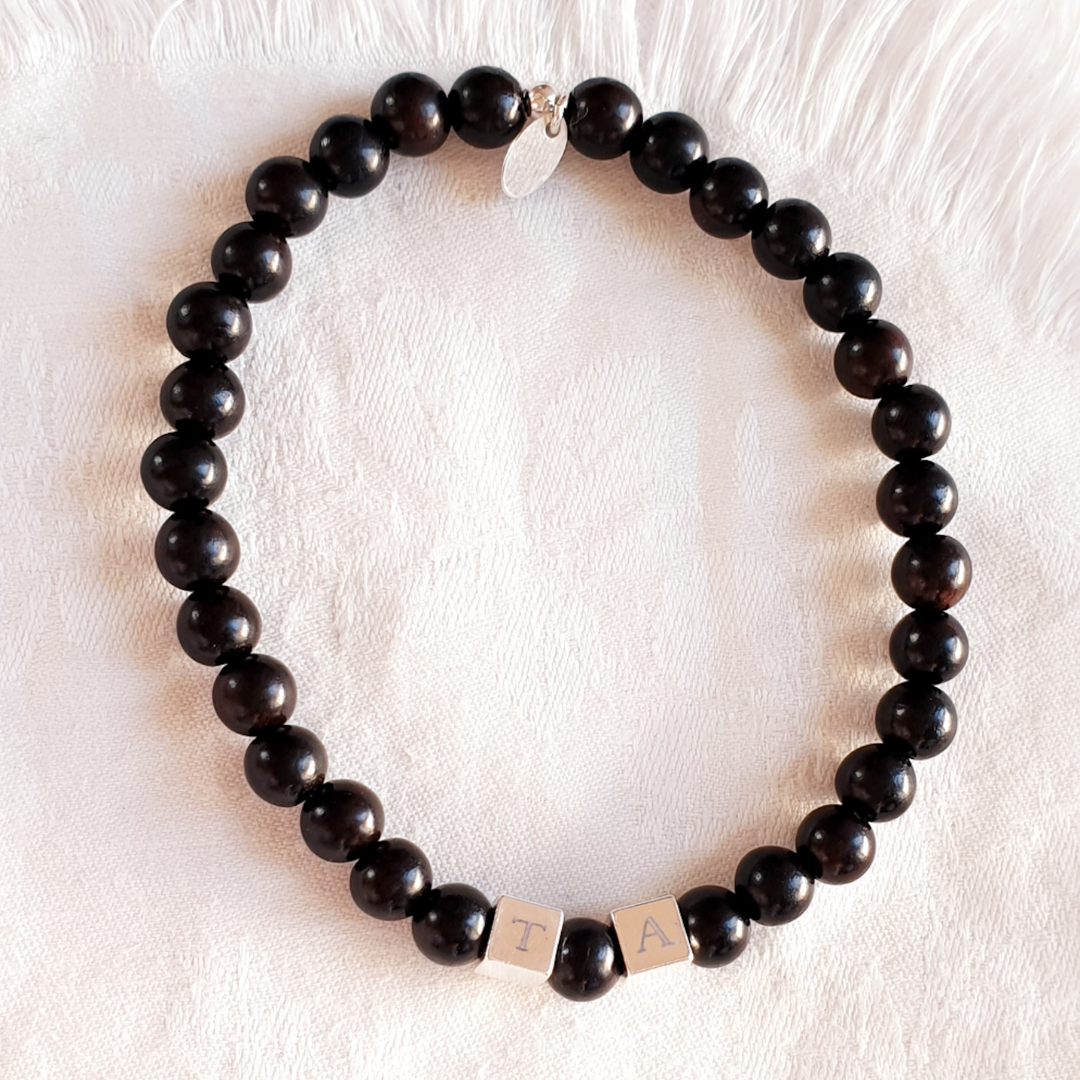 bracelet-homme-personnalise-perles-bois-cubes-argent