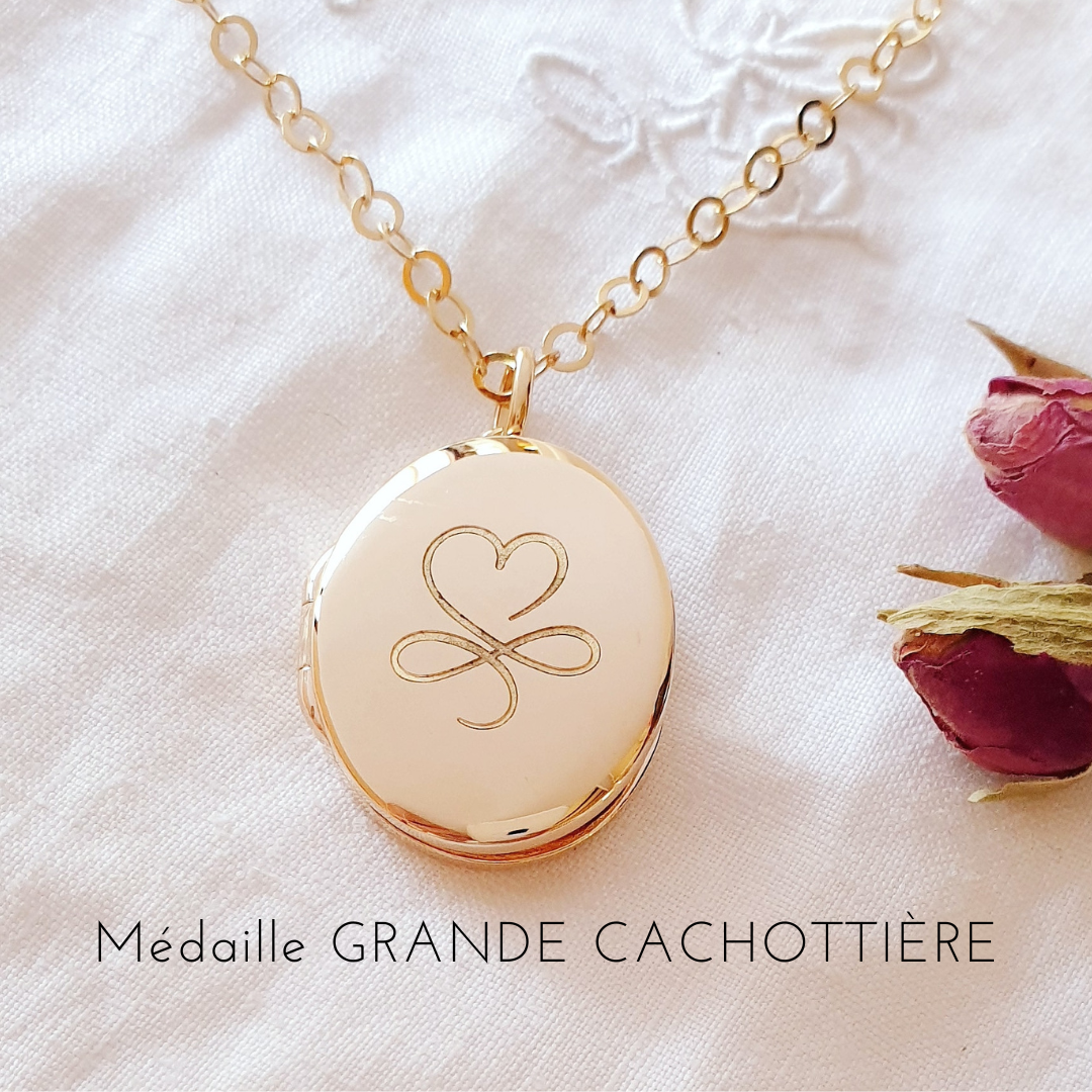 bijou-medaillon-gravure-coeur-infini