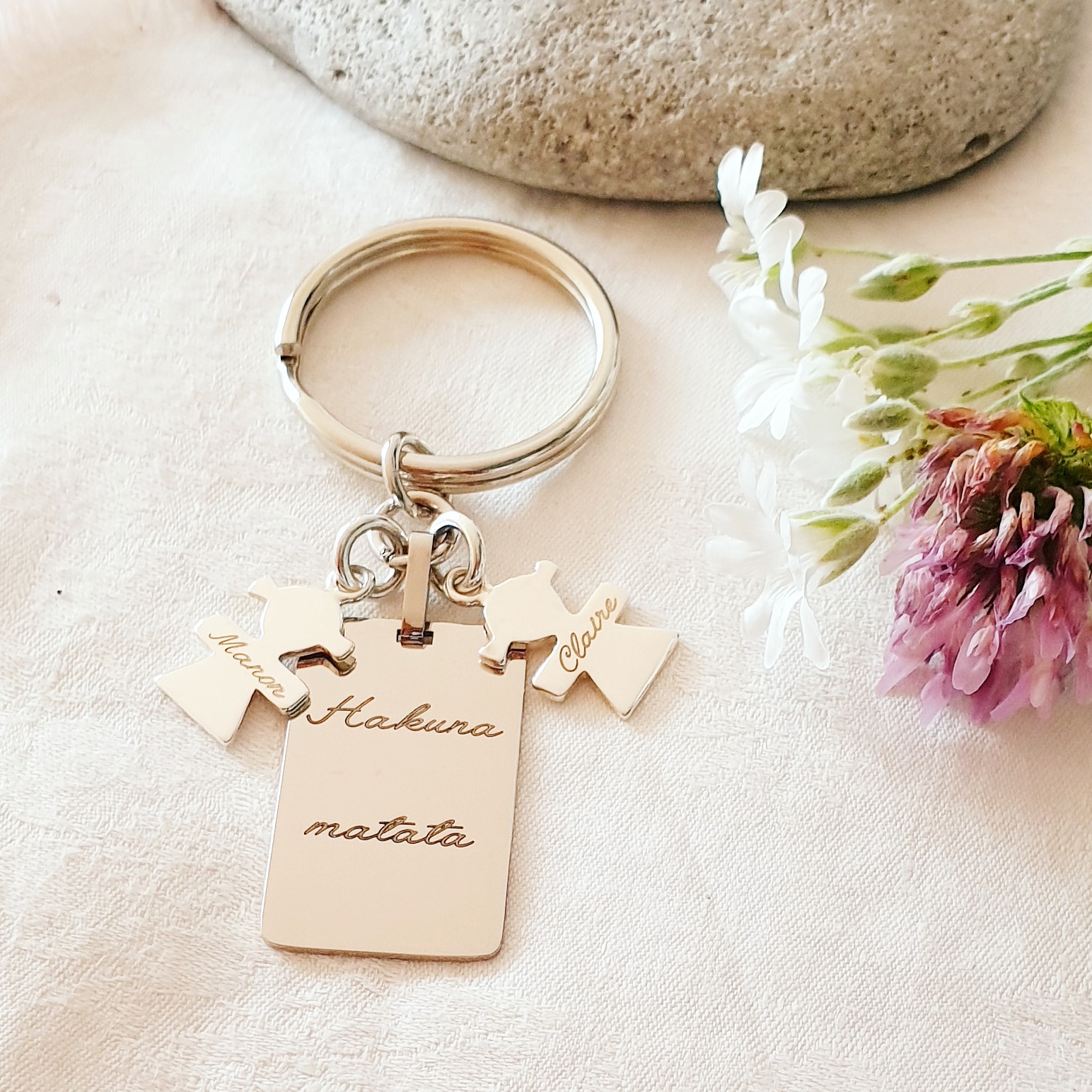 porte-cles-personnalise-grave-hakuna-matata
