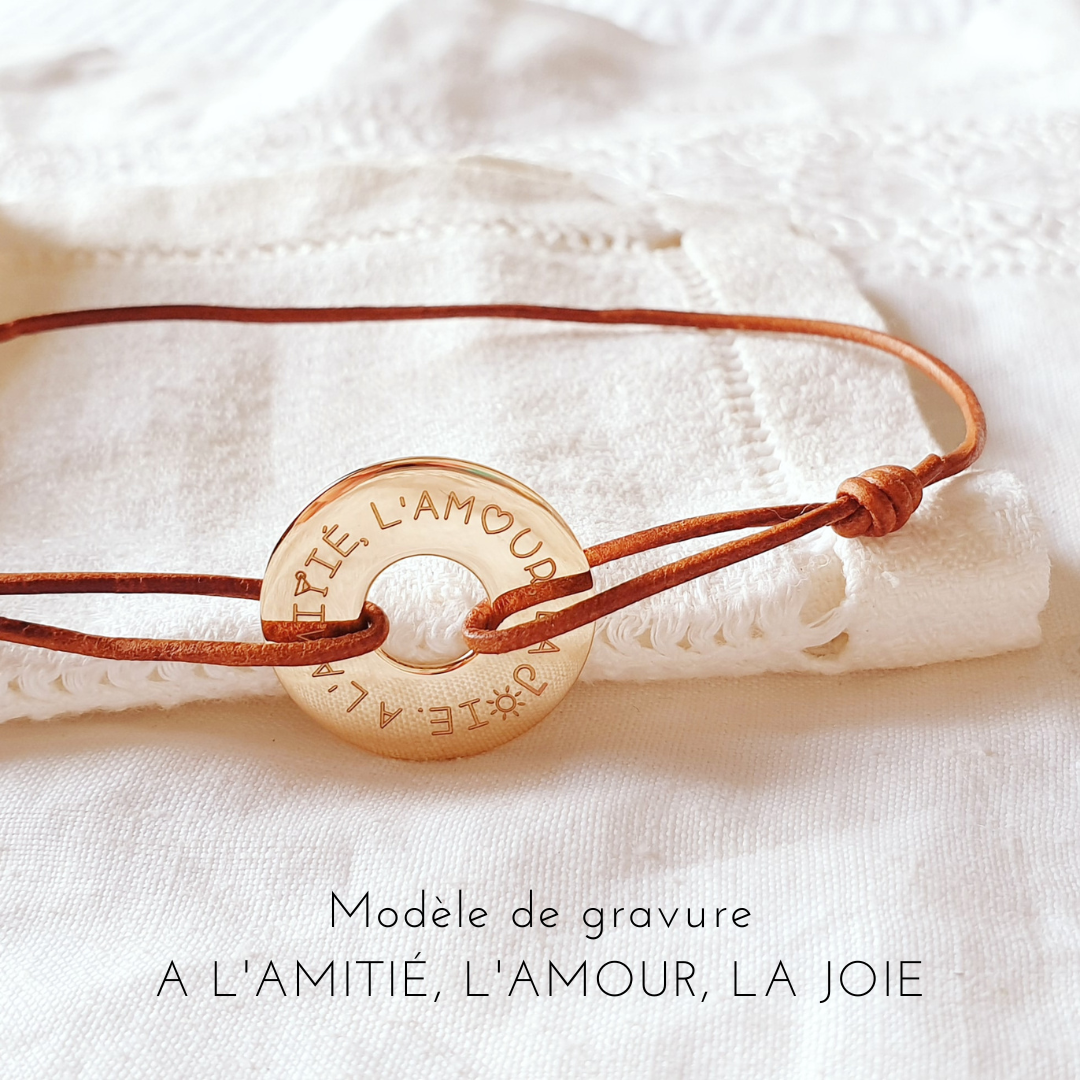 modele a graver sur bracelet cible lien cuir a l amitie l amour la joie
