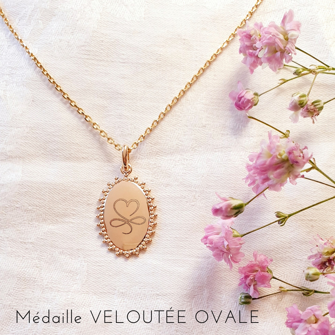 collier grave femme coeur infini veloutee ovale