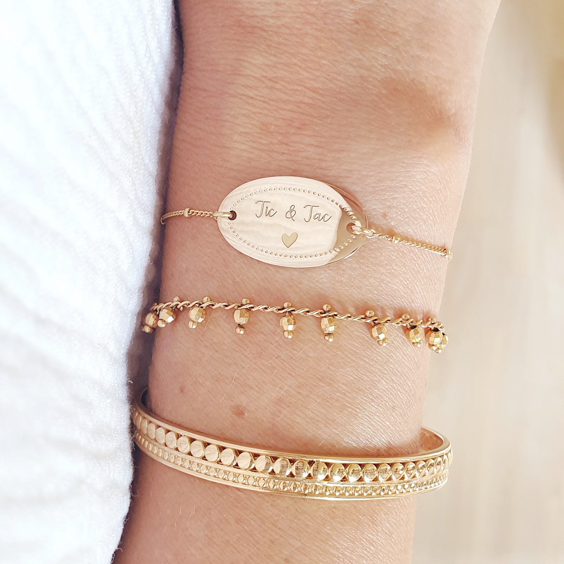 bracelet personnalise femme medaille ovale