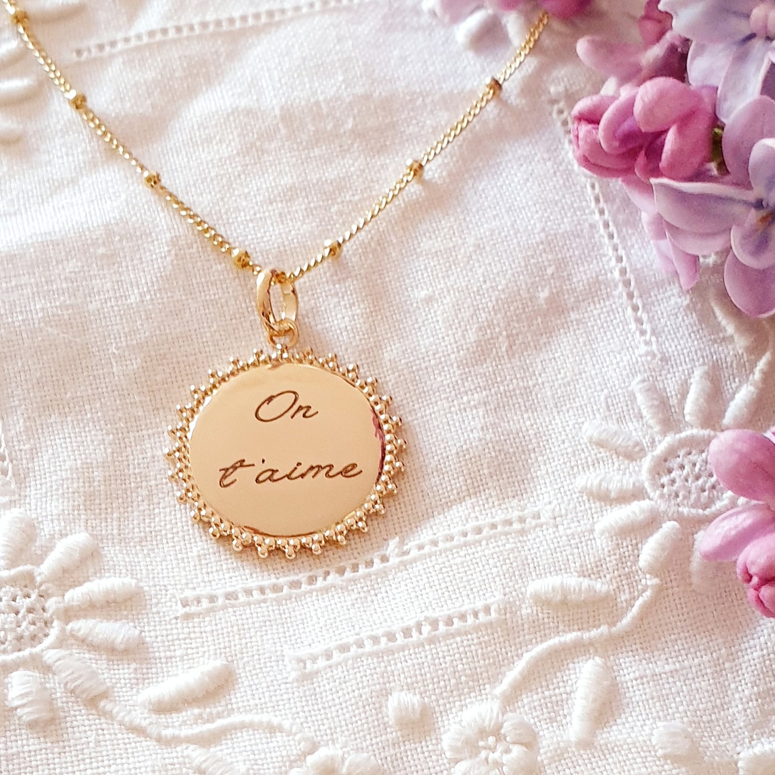 pendentif plaque or femme on t aime pour maman mamie