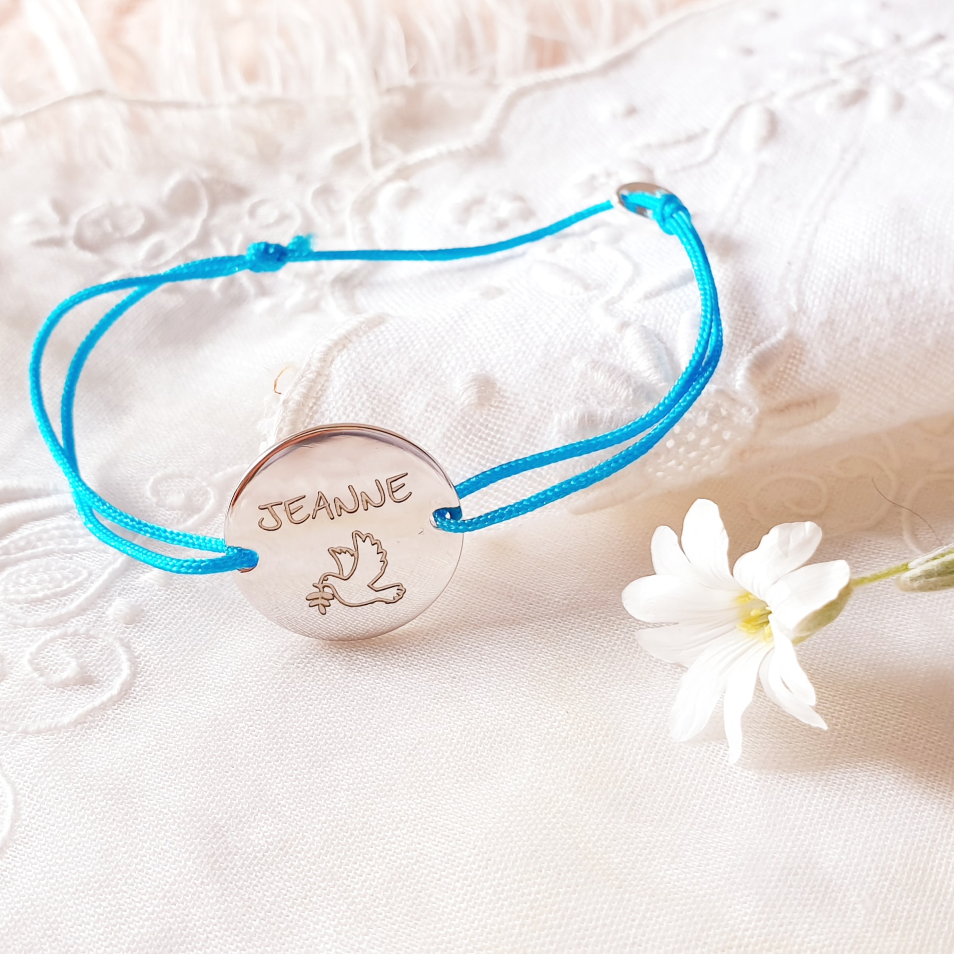 bijou fille personnalise prenom colombe religieux adoree