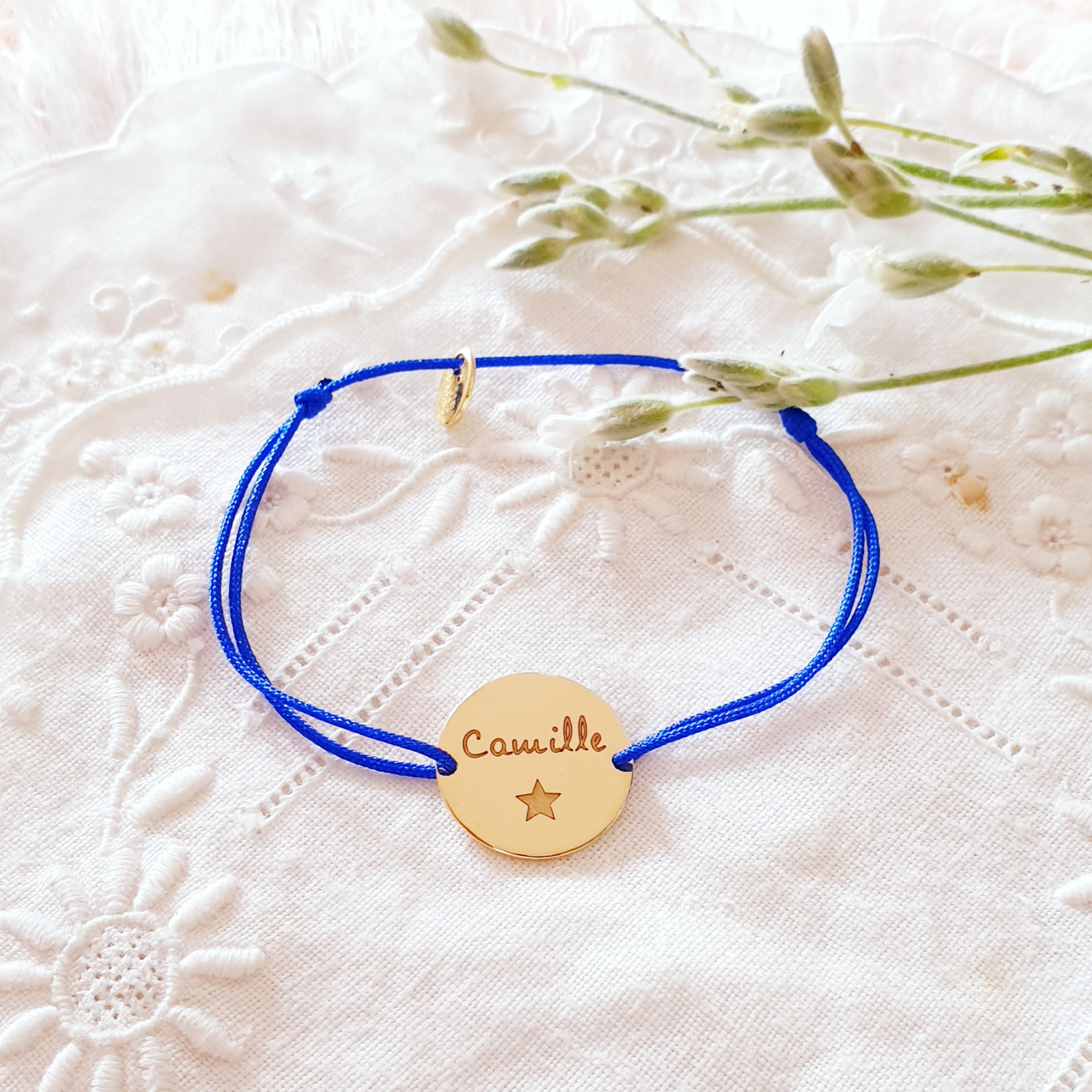 bracelet prenom personnalise fille etoile cadeau religieux adoree