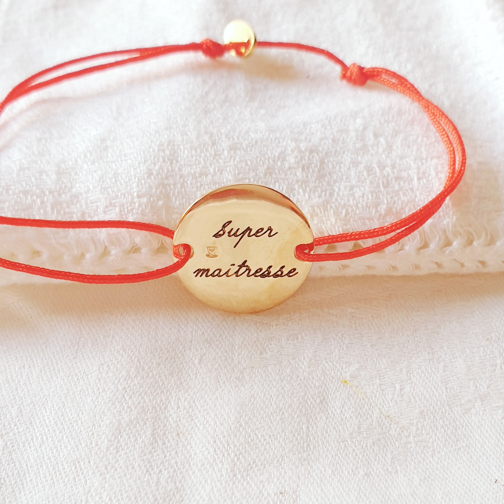 bracelet maitresse delicate