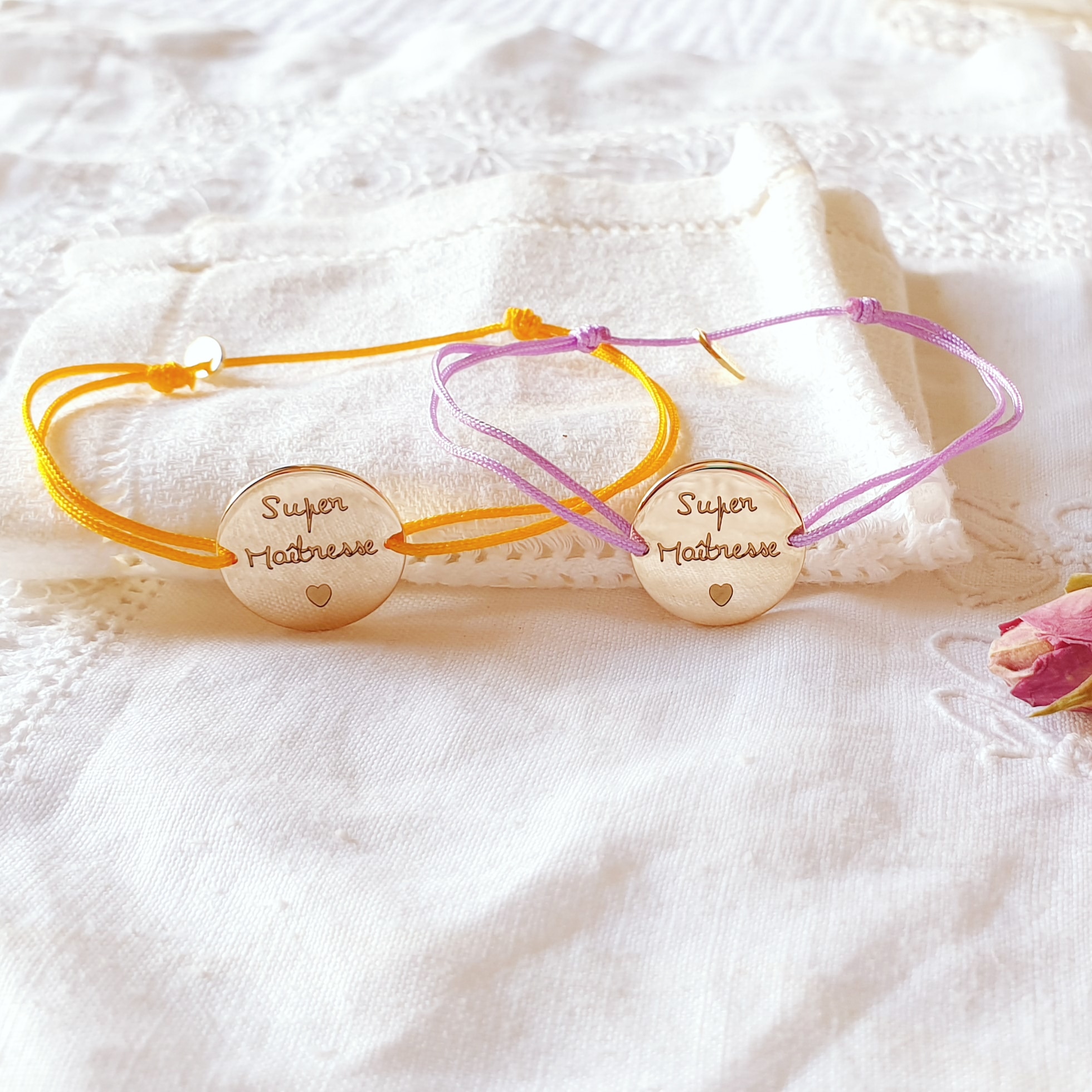 bracelet maitresse grave coeur adoree