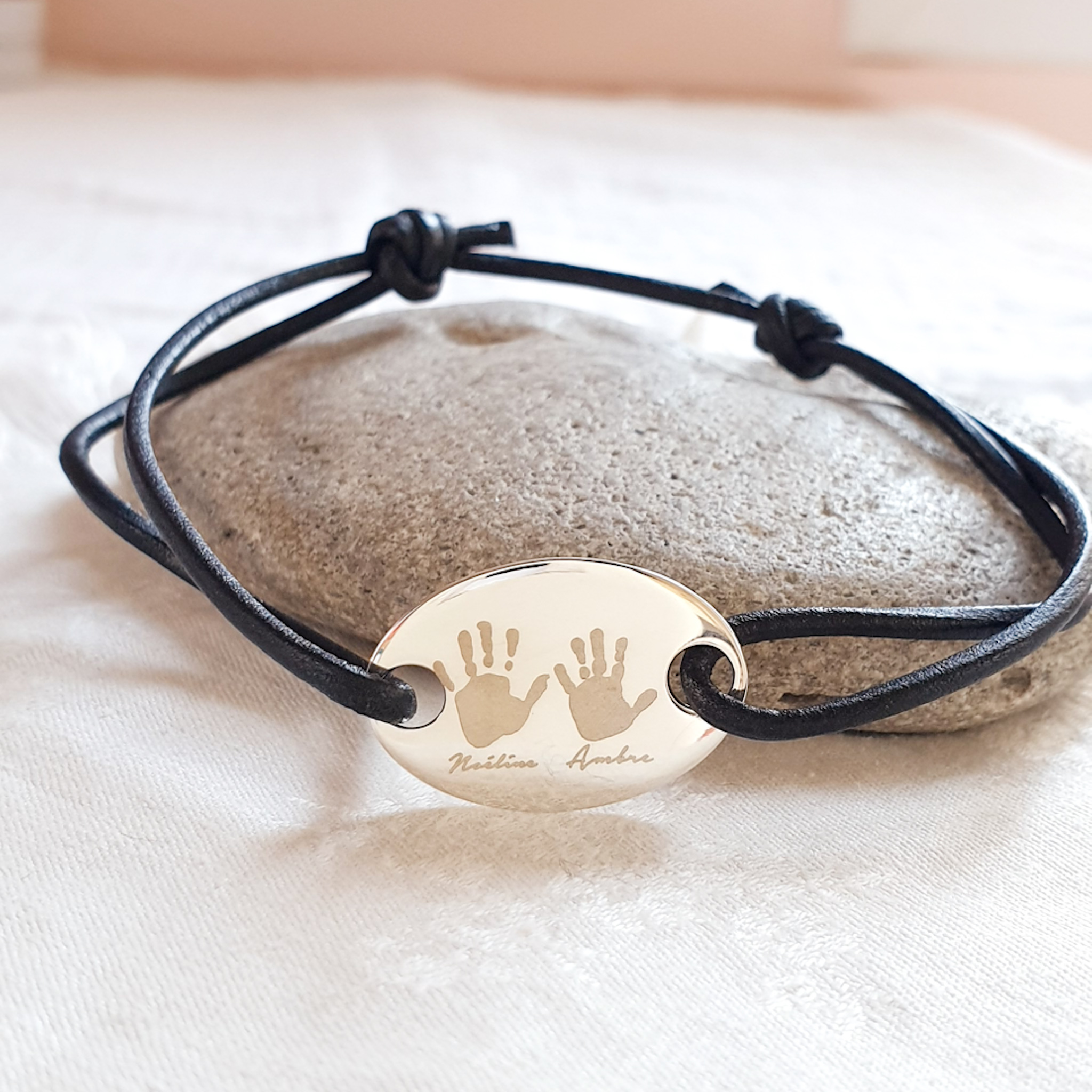 bracelet personnalise gravure empreintes