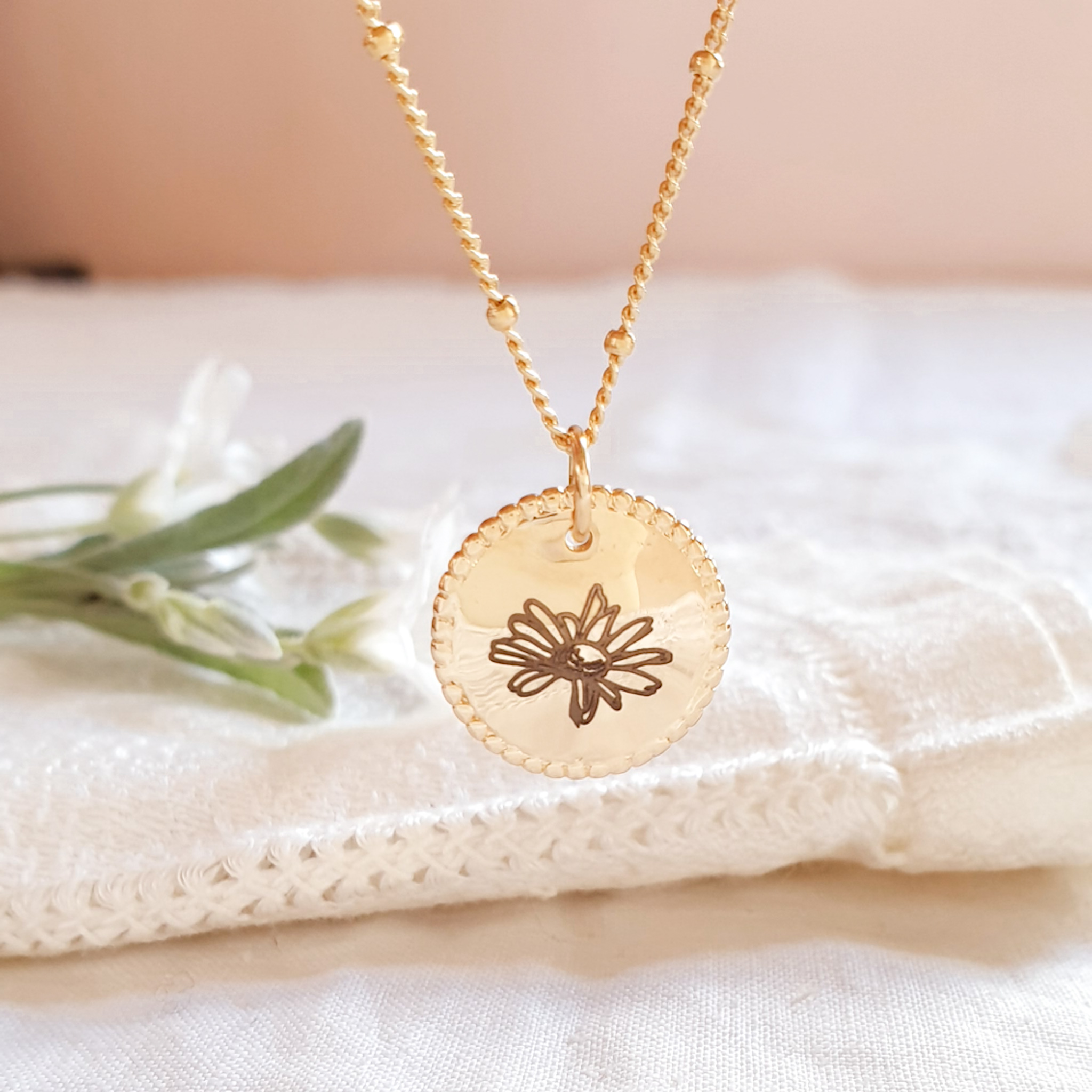 collier fleur de naissance