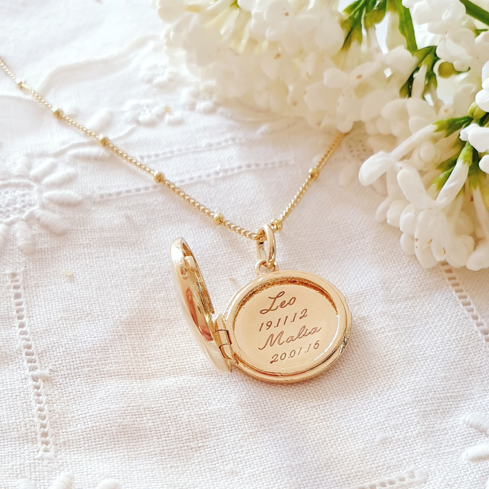 collier femme personnalise prenoms