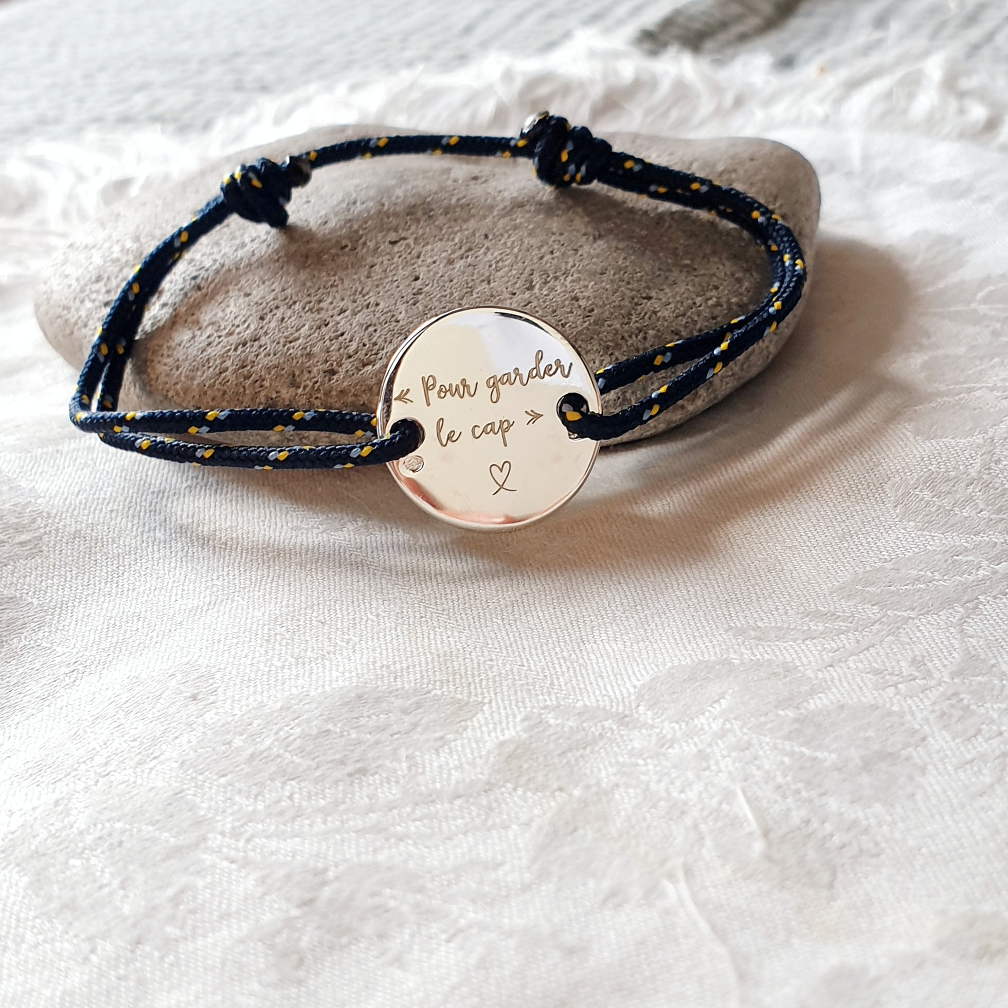 bracelet homme grave message coeur adore