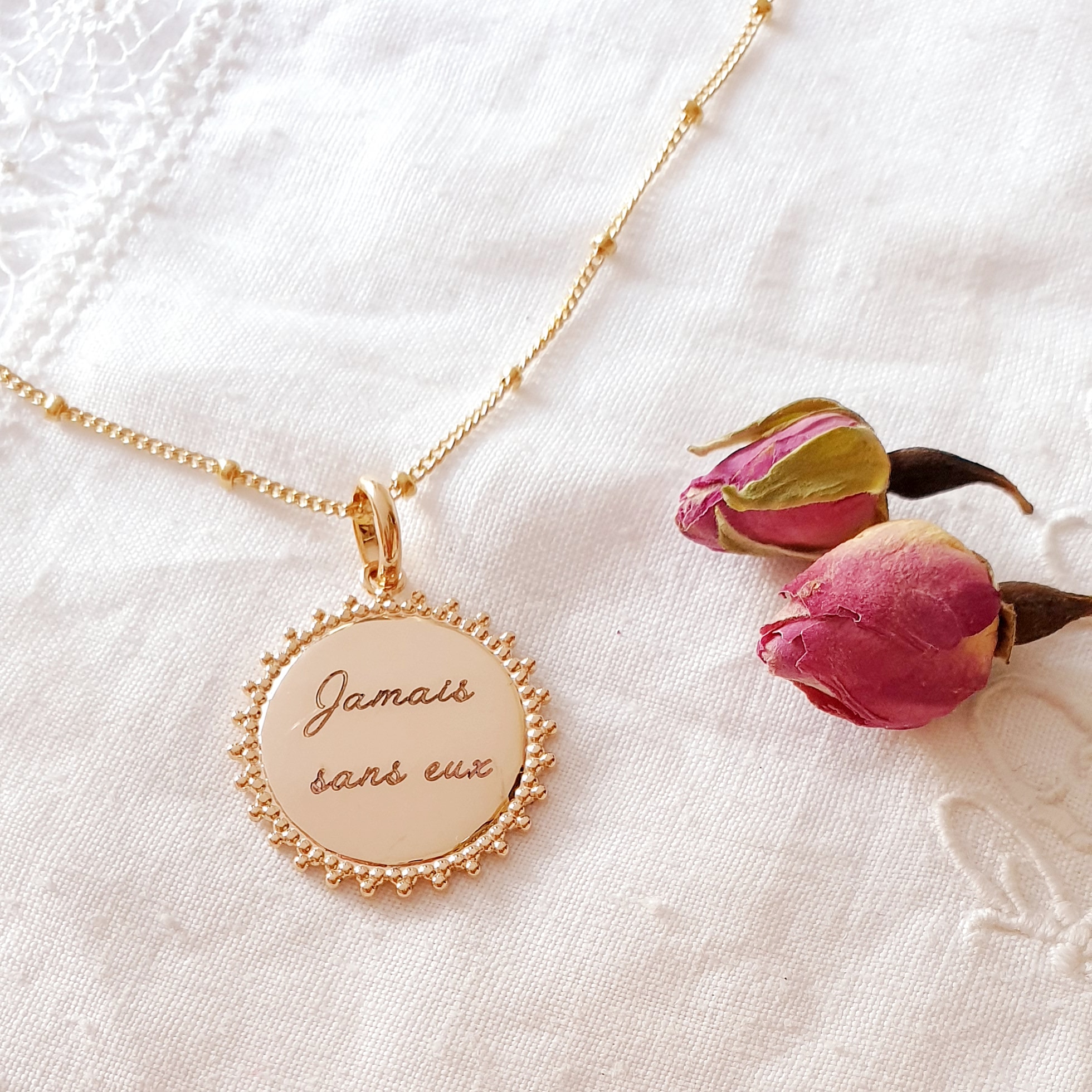 collier personnalisable femme message veloutee