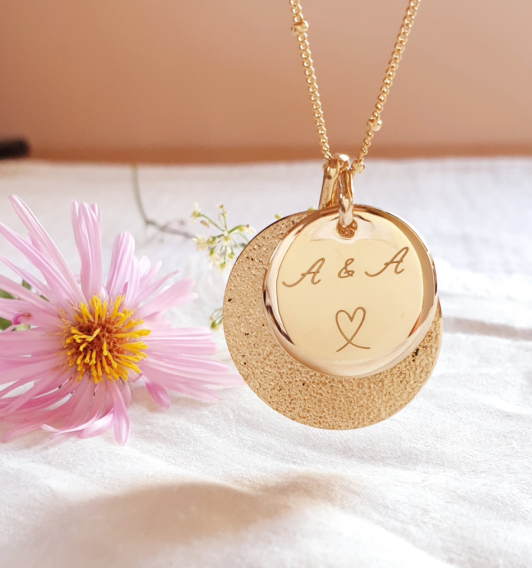 medaille personnalisee plaque or cadeau femme