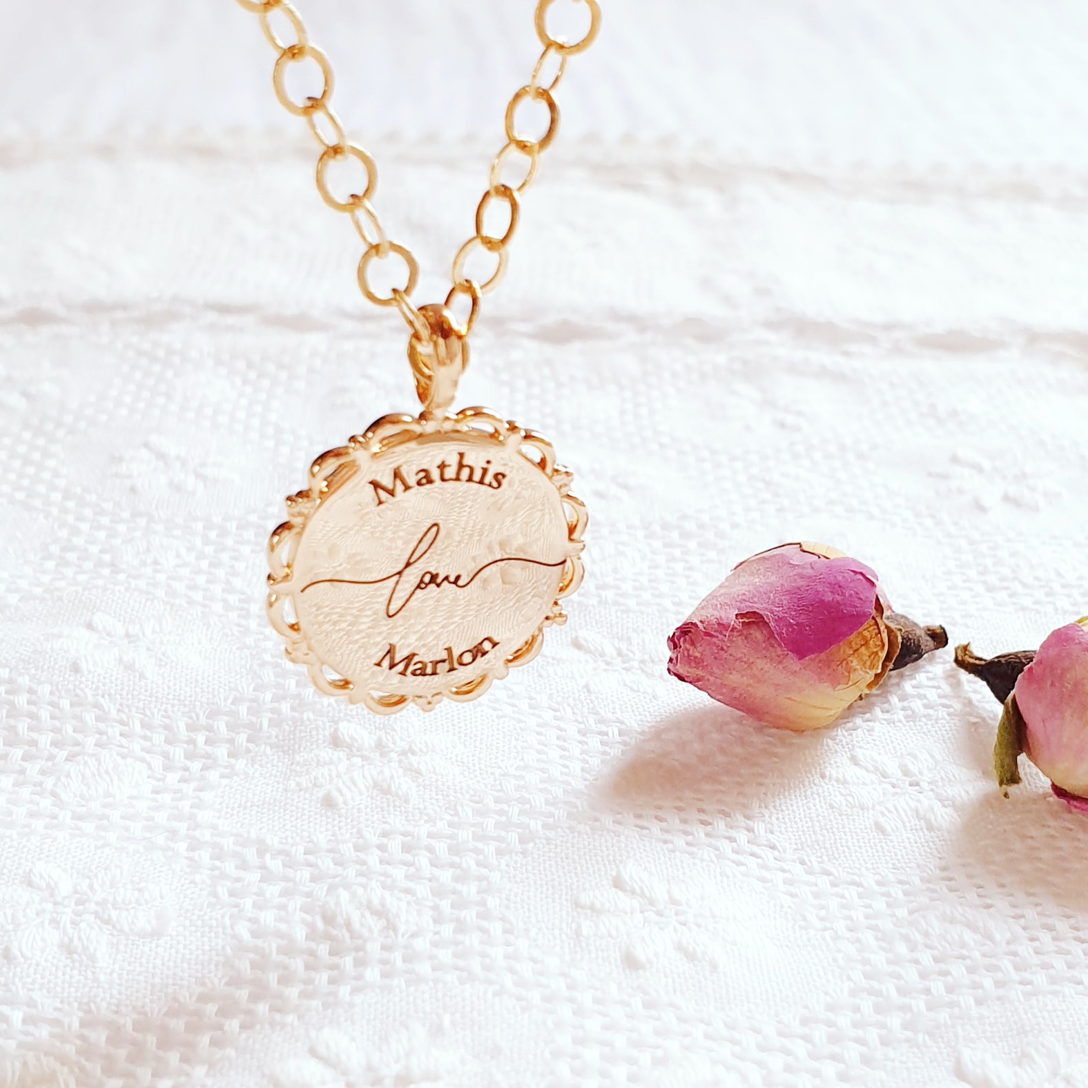idee cadeau amoureuse medaille love