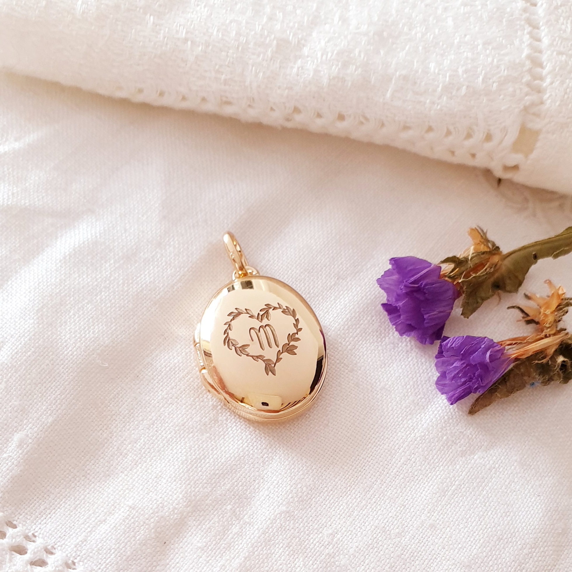 idee cadeau amoureuse medaille gravee