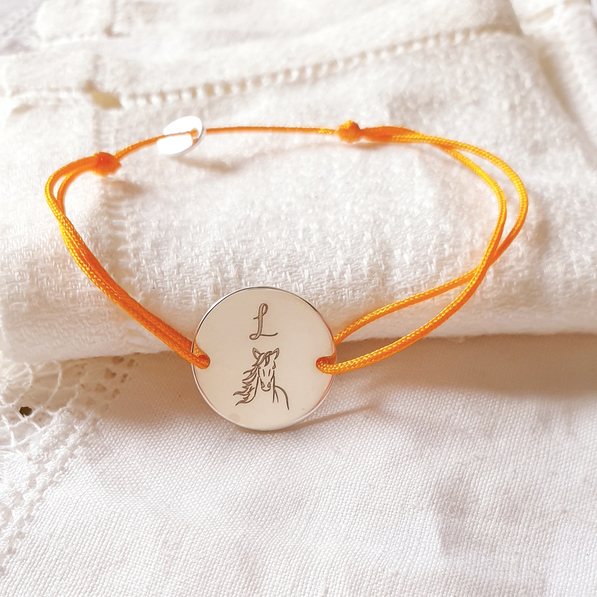 bracelet cordon personnalise cheval