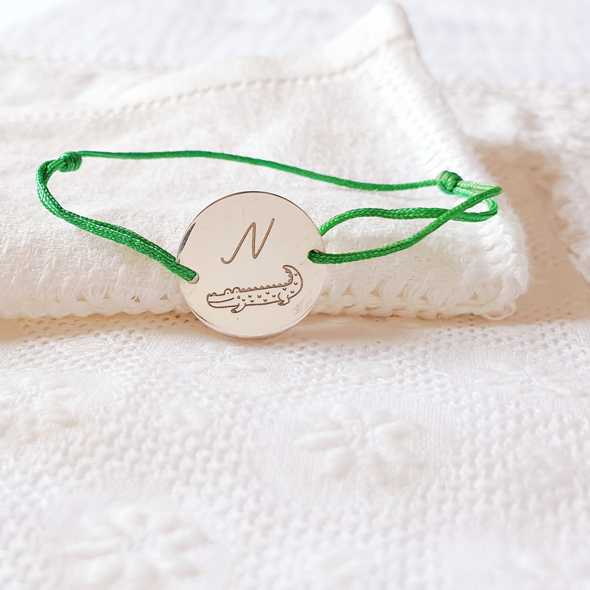 bracelet personnalise garcon initial dessin crocodile adore argent