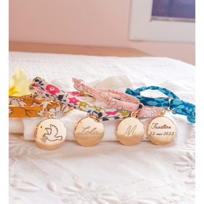 bracelets filles personnalises graves symboles religieux liberty