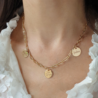 collier personnalise medailles prenoms maman en or