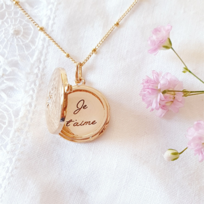 medaillon-personnalise-femme-fille-collier