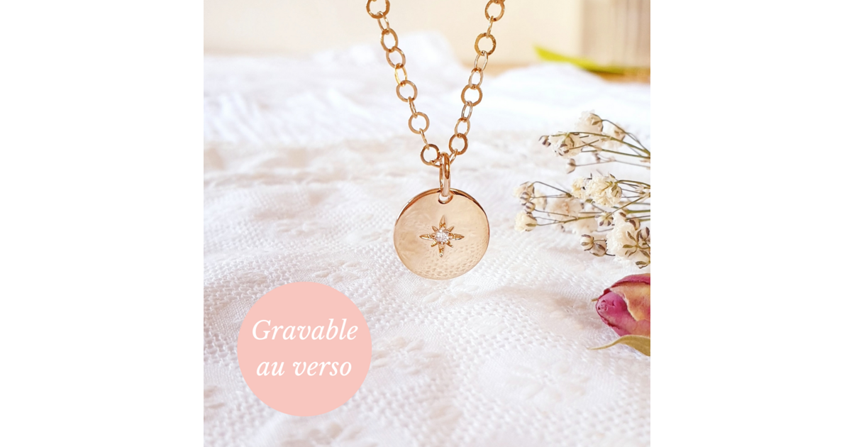 Pendentif médaille nacre 19 mm gravée personnalisée et breloque étoile
