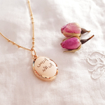 collier personnalise femme arabe langue
