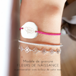 bracelet fleur naissance aout medaille jeton