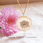 pendentif fleur de naissance novembre chrysantheme