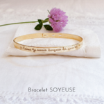 gravure mots ecrits manuscrits sur bracelet jonc