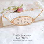 bijou femme plaque or personnalise initiales