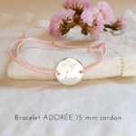 bracelet grave avec mots ecrits a la main