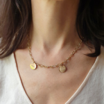 collier prenom grave medailles or fete des meres