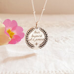 pendentif-personnalise-bord-feuille-en-argent