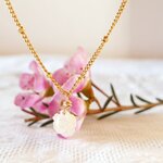 collier-rose-nacre-et-chaine
